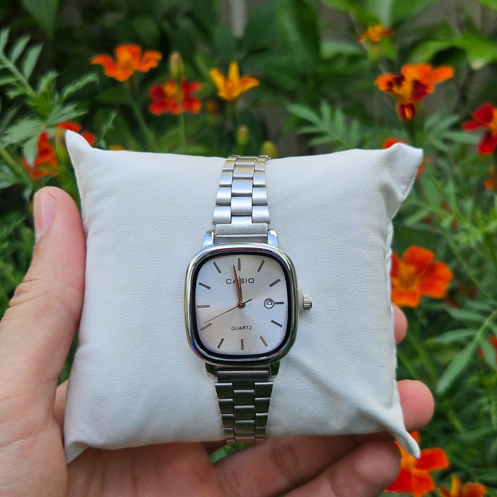 CASIO FEMME CARRÉ ACIER