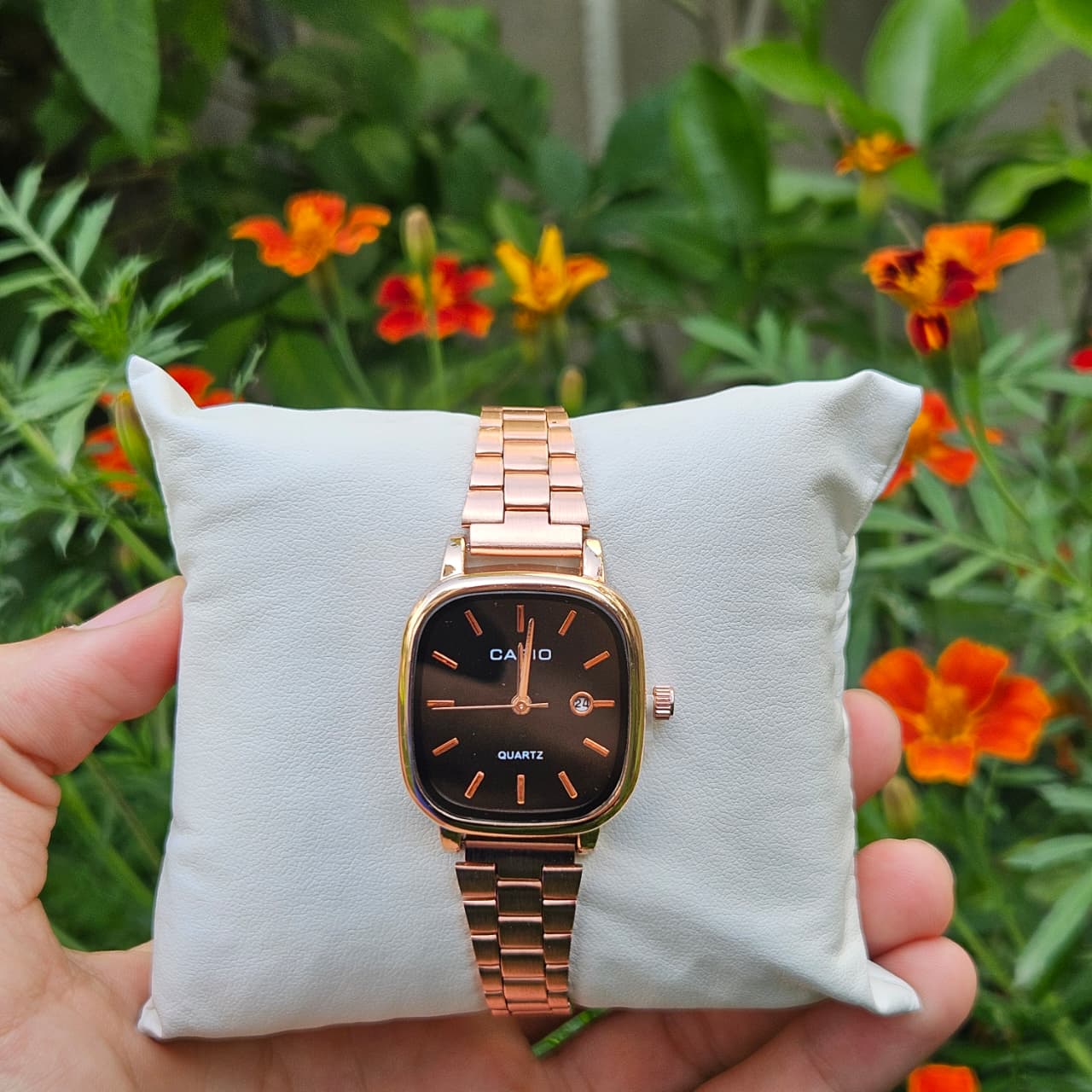 CASIO FEMME CARRÉ ACIER